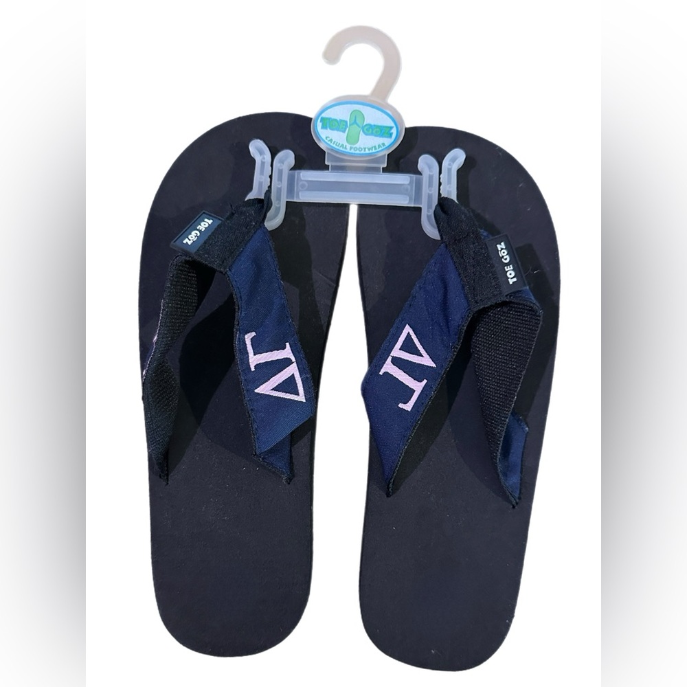 NWT Toe Goz Delta Gamma Sorority Flip Flops